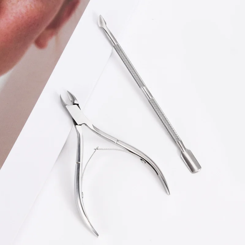 2pcs Manicure Pedicure Set Colorful Titanium Hot Sale Nail Cuticle Nipper Stainless Steel Nippers With Pusher Armor Remover
