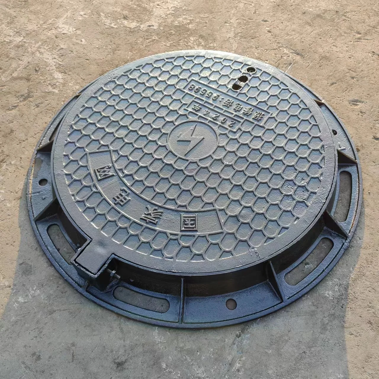 Ductile Iron Construction Manhole Cover for Sewer Sewage Rainwater Well Investment Casting for Road Use