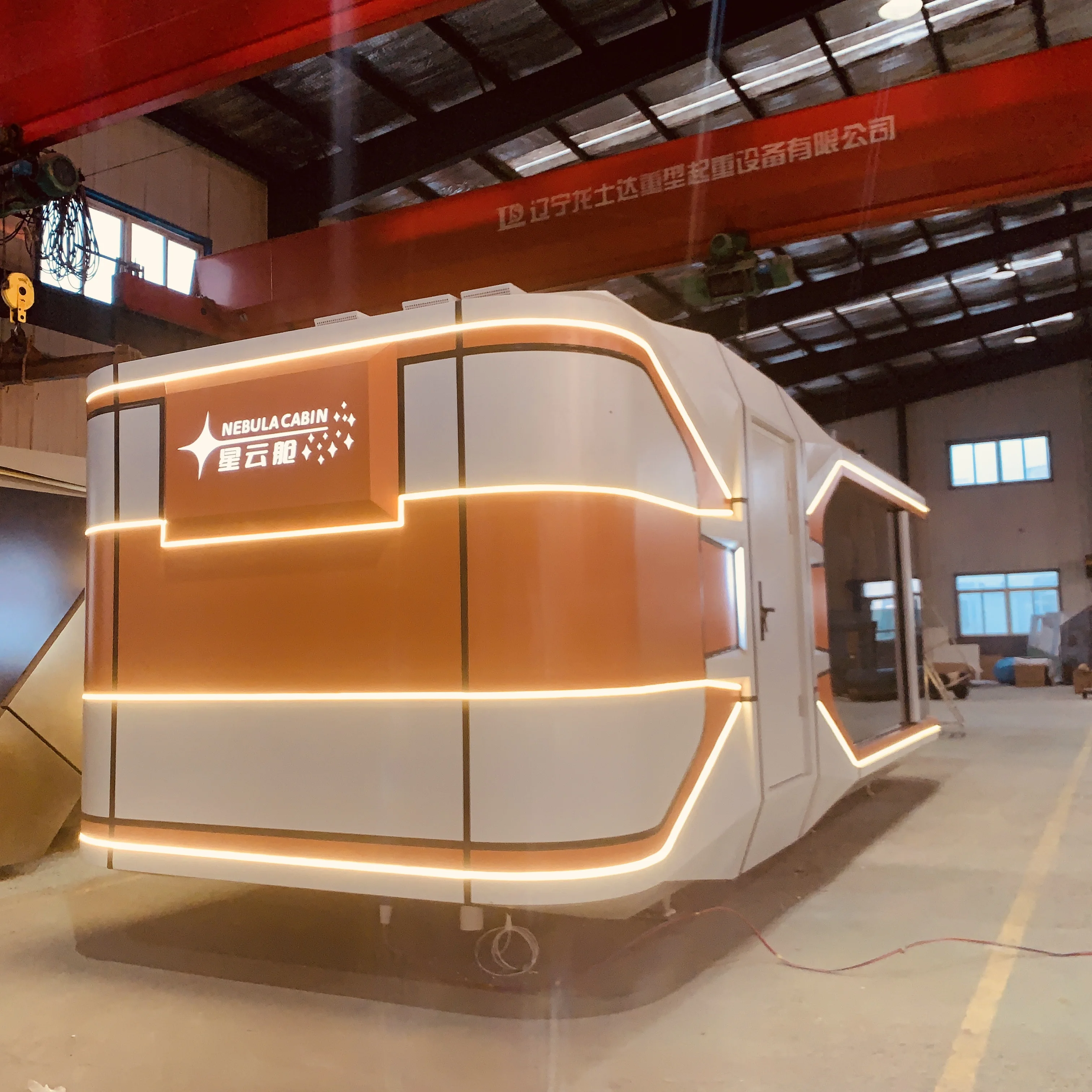 Space cabin house ready made smart camping rover space capsule house e-40 capsule house