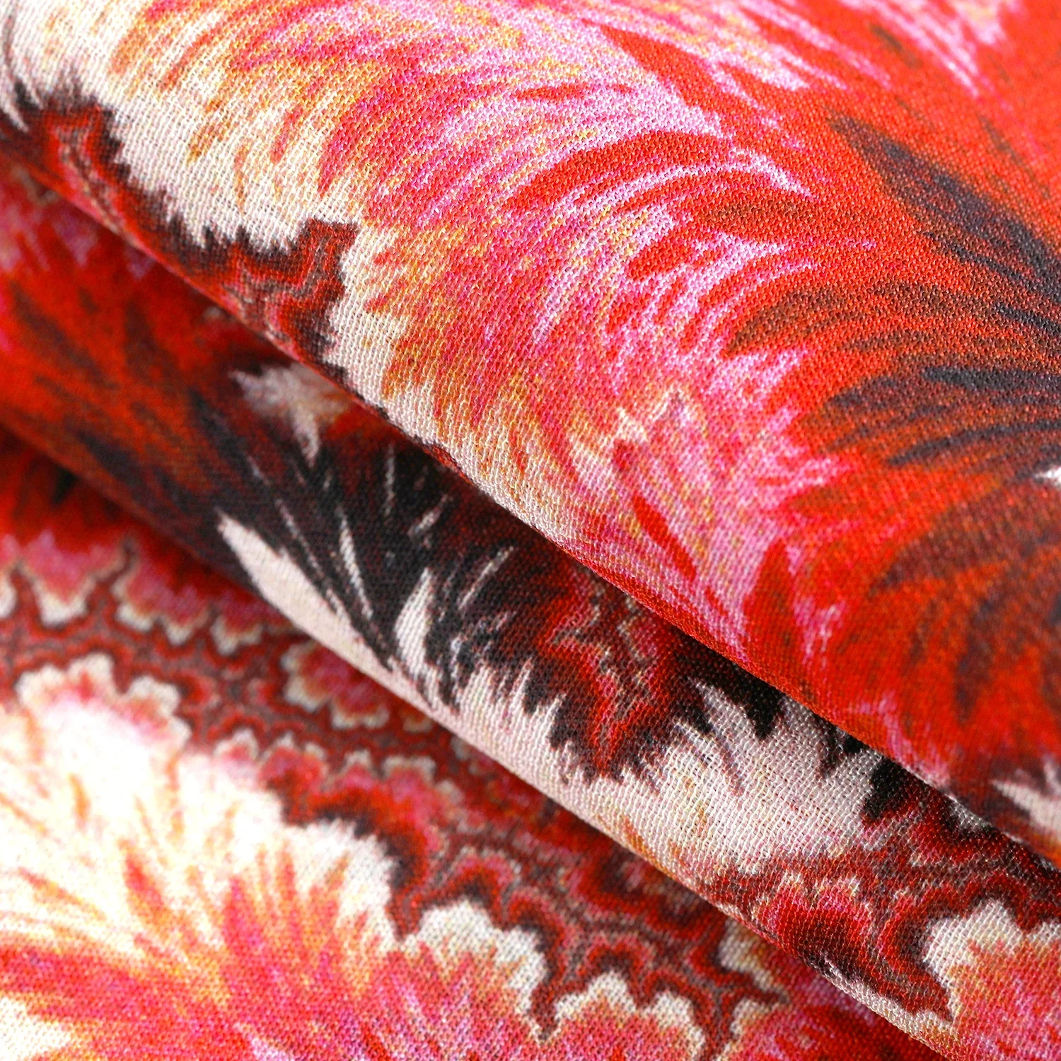 
100%mulberry pure natural silk fabric silk fabric for dress wedding silk crepe de chine digital printing bedding garment series 