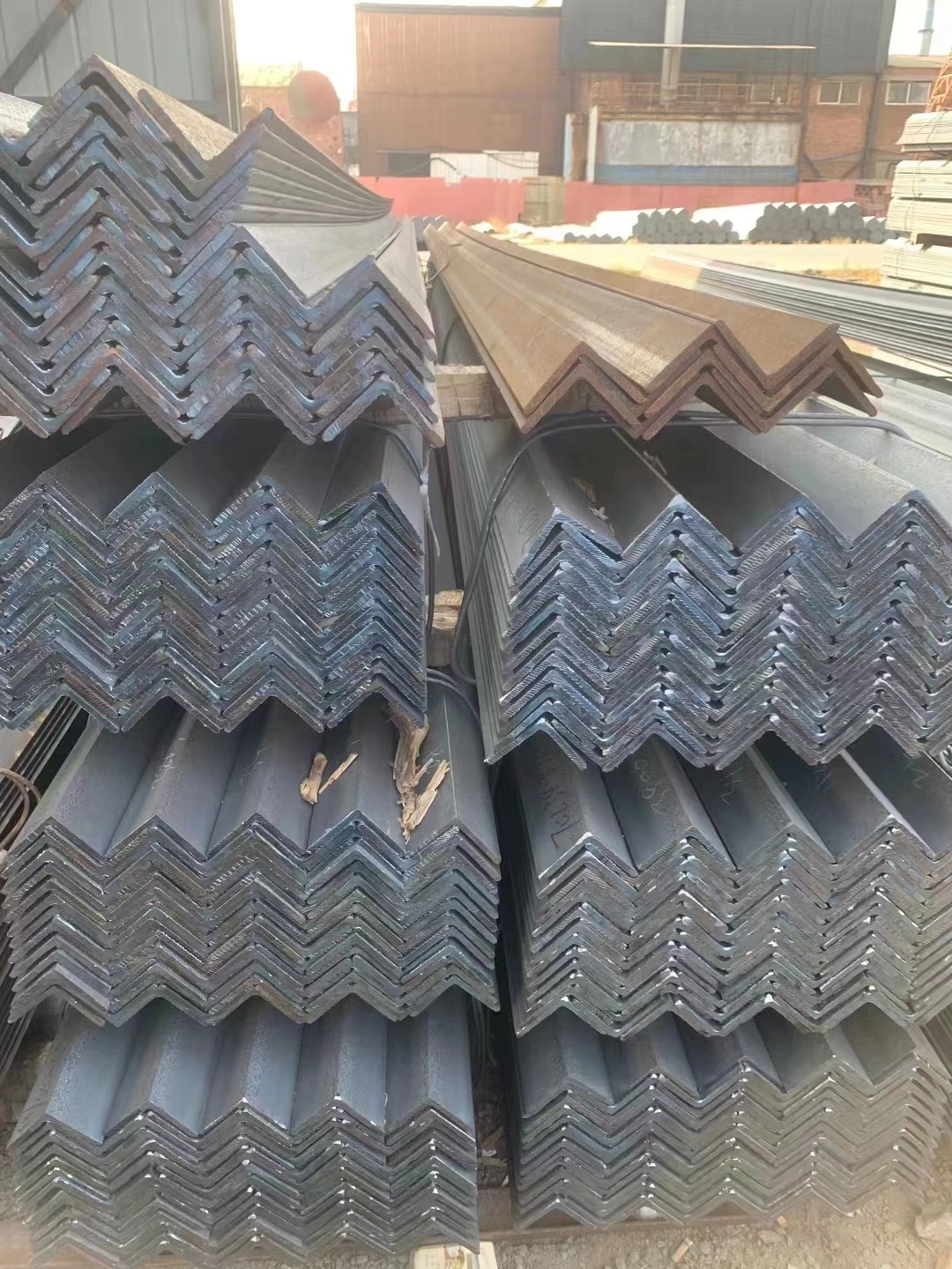 Slotted Angle Steel Bars Q235 Q345B Hot-Dip Galvanized Equal Angle Line Structural Steel