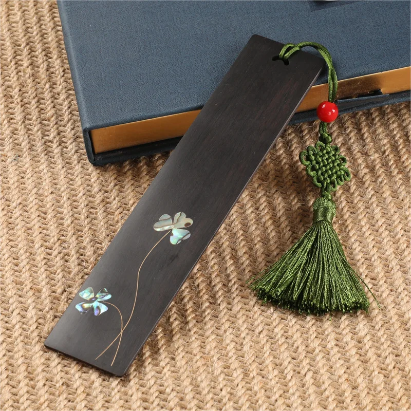 Professional Supply Exporters Exquisitely Carved Solid Wood Chinese Style Wooden Vintage Bookmark