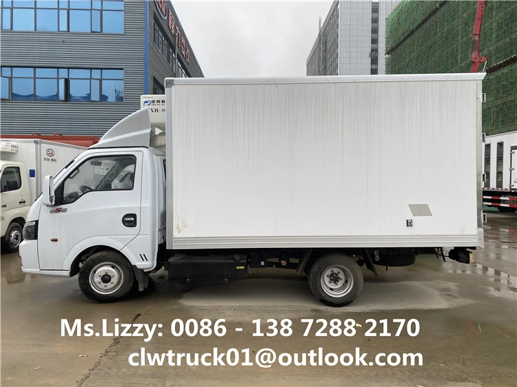 Dongfeng TUYI 4x2 Mini Refrigerator Box Truck 1.5T Freezer Van for Sale in Cambodia