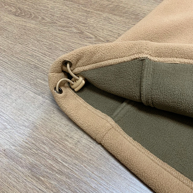 GINWEN Wholesale Hunting Vest Winter Men 100% Polar Fleece Fabric Zipper Closing Side Pockets Inside Cotton Check Lining