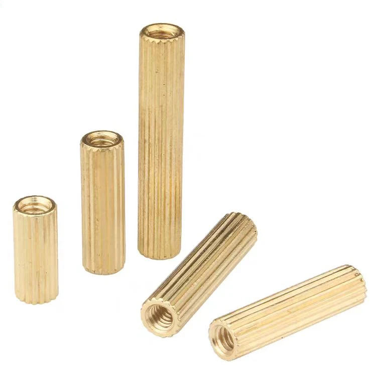 Медная колонна с круглым тиснением