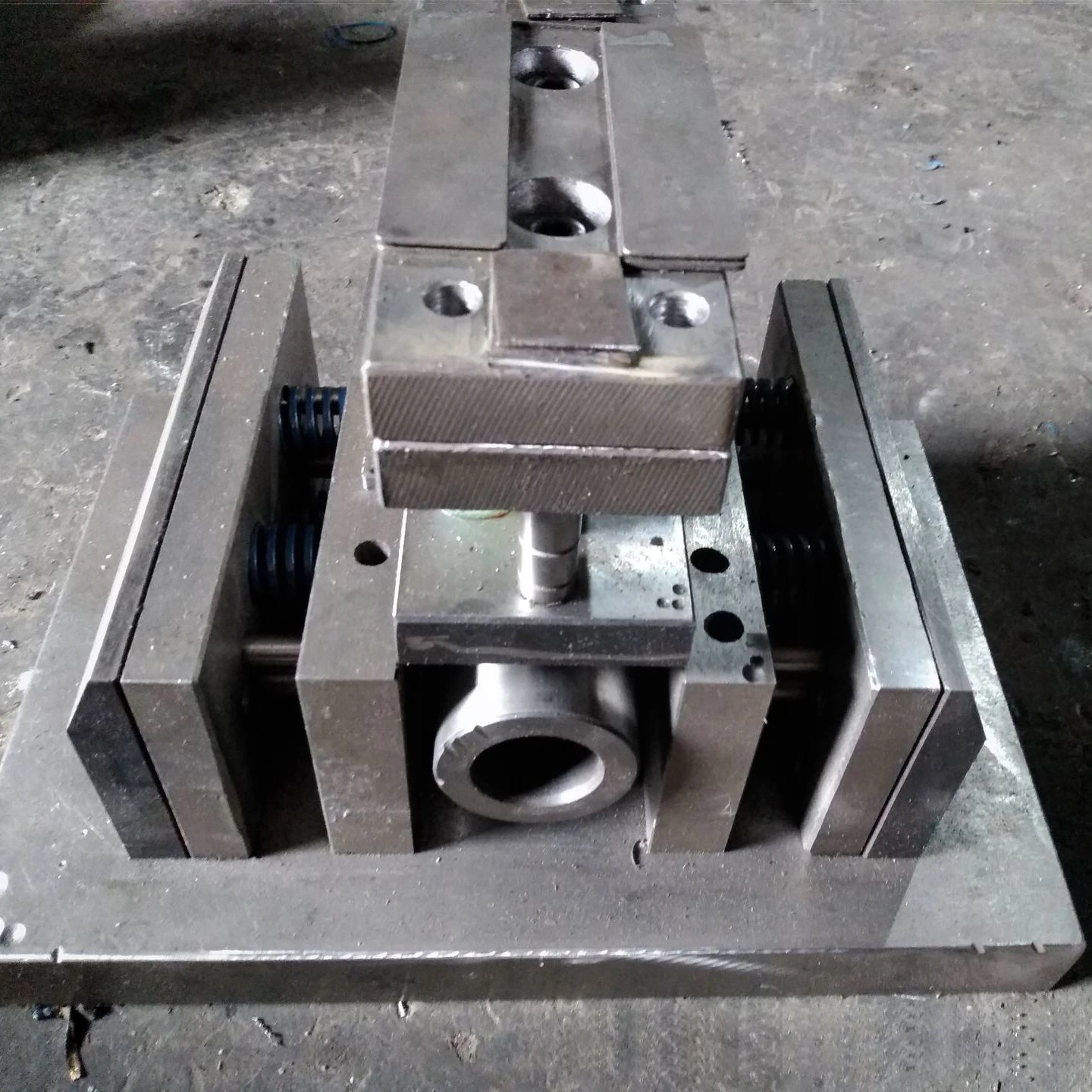 Штамповочный штамп штамповочная пресс-форма направляющая втулка для штамповки штамповочный набор