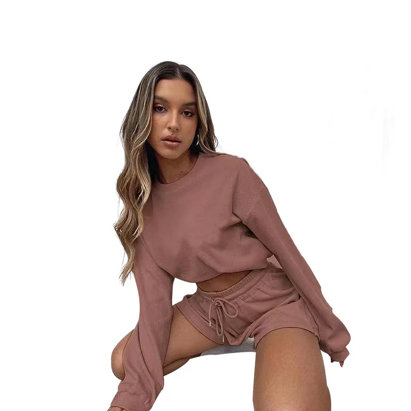 The best selling women solid color loose round neck shorts and long sleeve sweater set