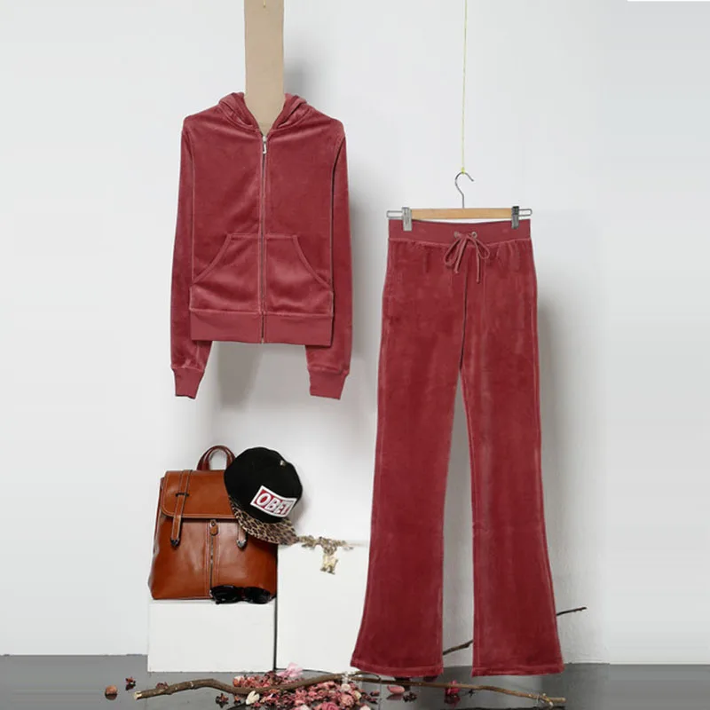 Spring Fall Winter Ladies Brand Gold Velvet Fabric Sports Suit Custom Women Velour Tracksuit With Logo