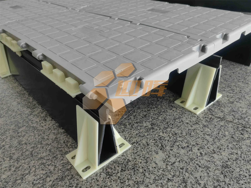 T-06 2024 New Model Medical Tent Flooring Modular Plastic Ground Suspension Flooring Panels System for Temporary Tents