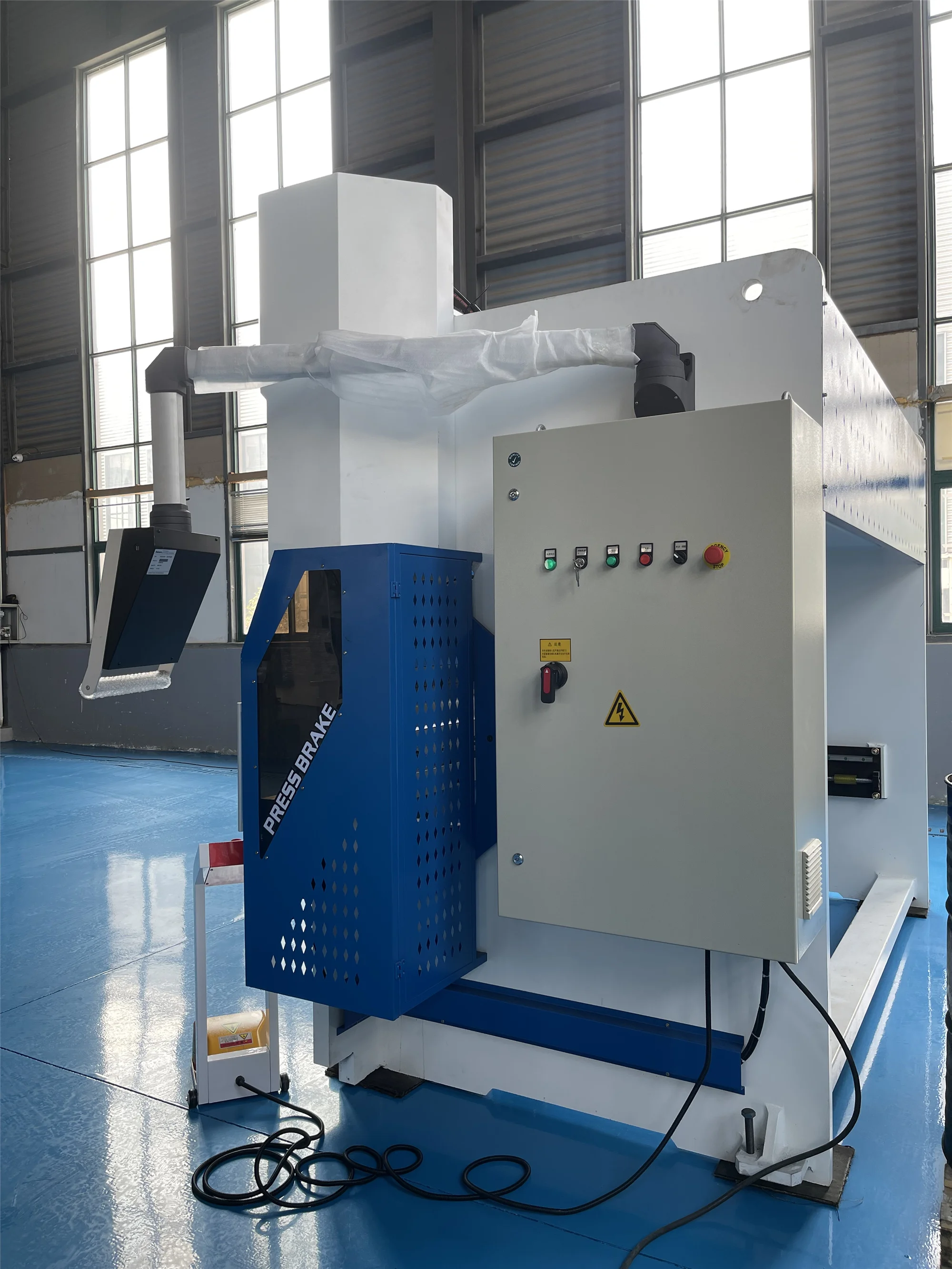 ZWHOPES 160T-3200 CNC Hydraulic Bending Machine Press Brake with Delem DA53T 4+1axis