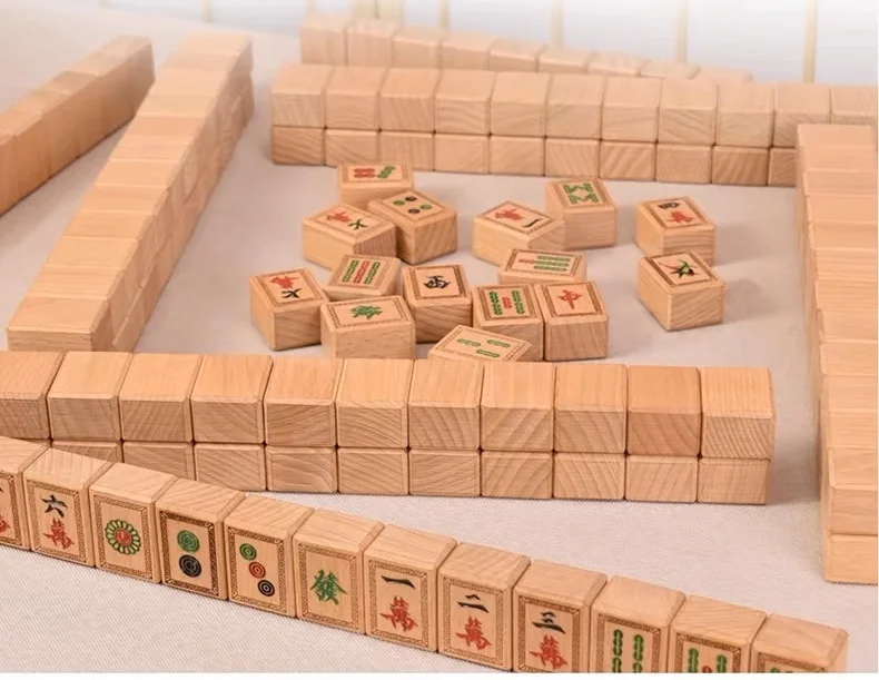 Hong Kong Luxury Mahjong Set Sandalwood Wood Mahjong Gift Box Nautical Style Painted Mahjong Set
