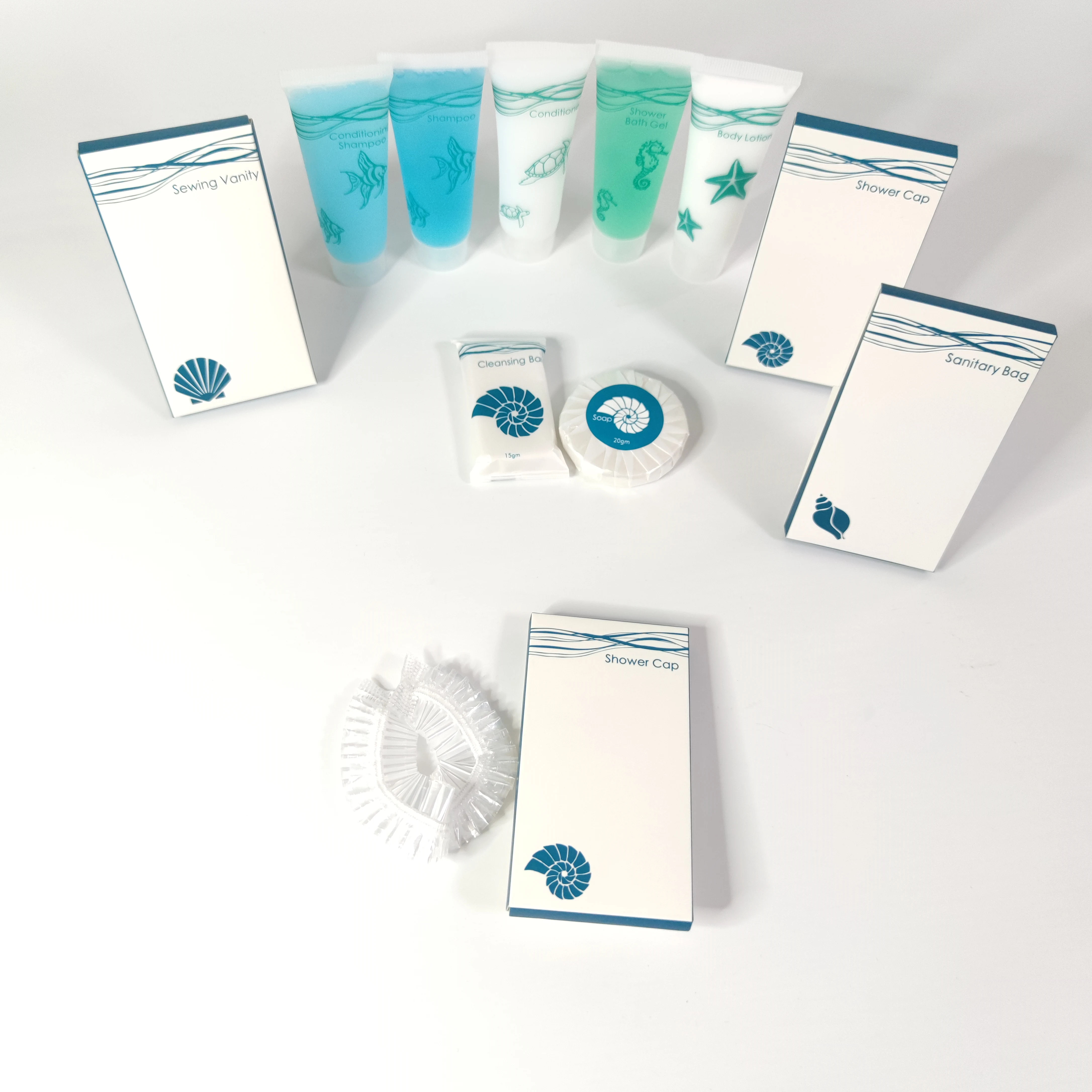 Wholesale hotel bathroom set amenities disposable hotel toiletry set slippers shampoo soap hotel