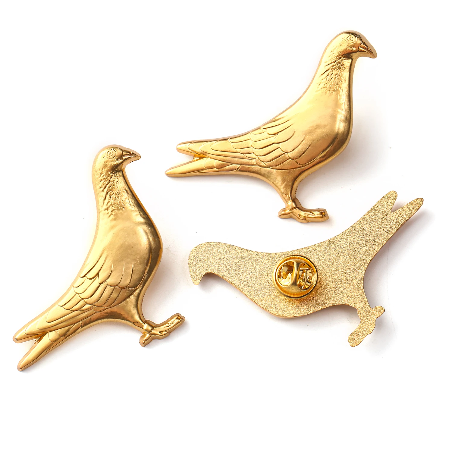 Custom Shiny Gold Plating Birds Pigeon Hat Pins Metal Decor 3D Badge Mexican Saudi Metal Lapel Pins For Hats