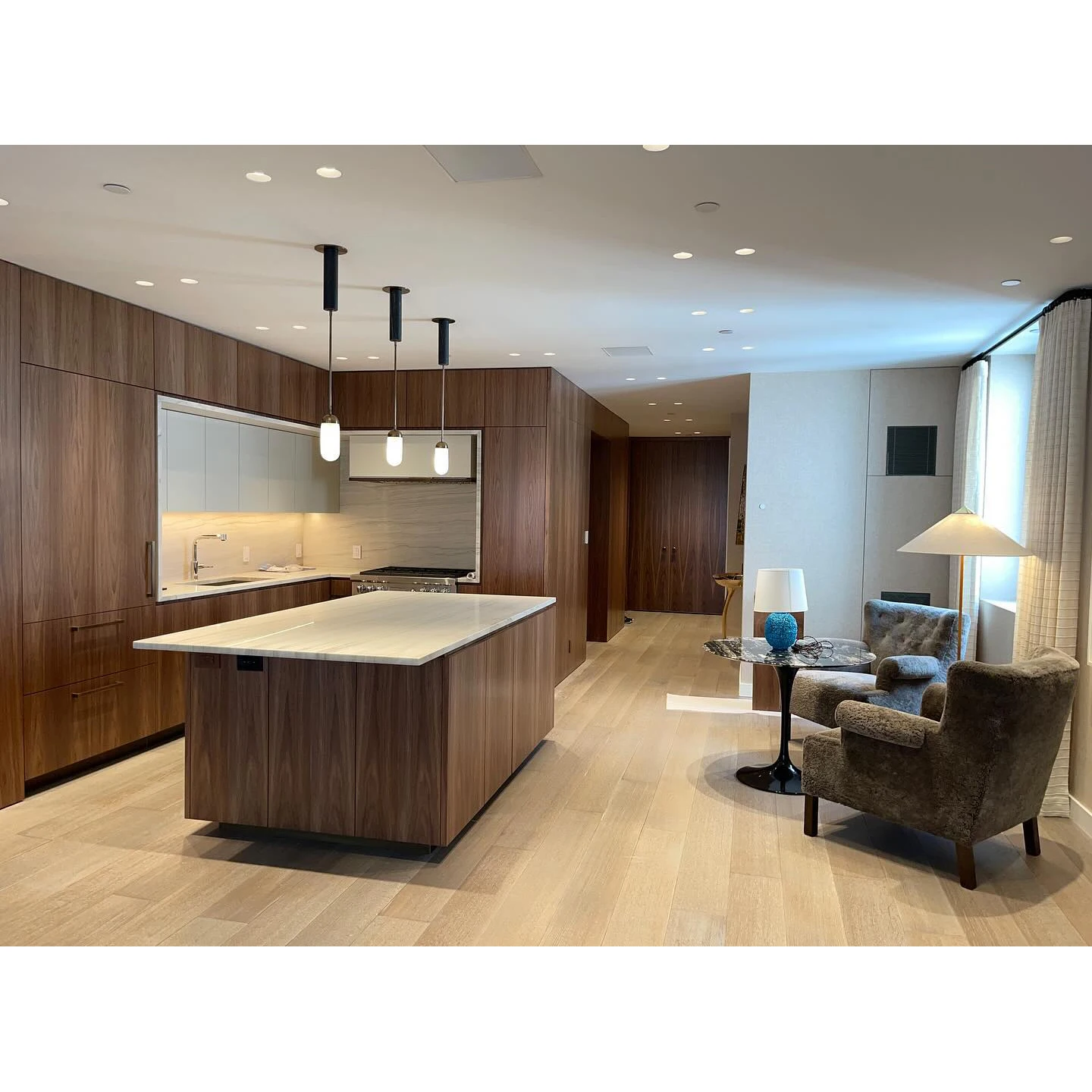 Vermonhouzz Modern minimalist style Black Nature walnut wood veneer modern storage flat door kitchen cabinets