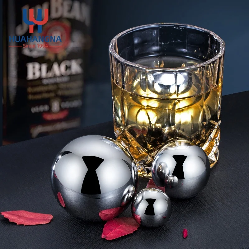 2 Pcs Reusable Stainless Steel Metal Ice Sphere Cubes Beverage Chilling Rocks Whiskey Stones Balls for Wine Whisky Bar Beer
