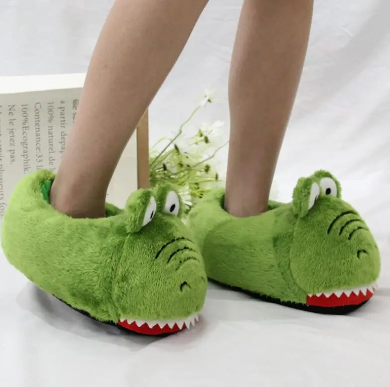 2024 new cartoon cute furry slippers warm fur slip on cotton shoes couple animal indoor house slides slippers for women