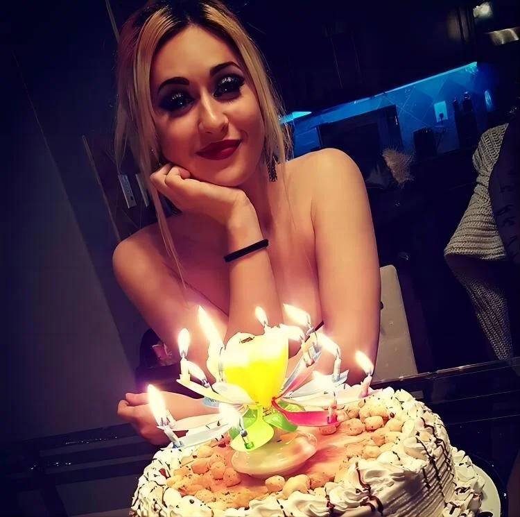 China Happy Cake Party Colored Magic Sparkler Number Rainbow Rotating Musical Lotus Flower Music Birthday Candle