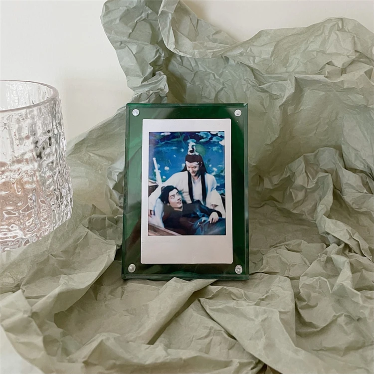 Wholesale Custom Magnetic Three-inch Photo Frame Acrylic Transparent 3 Inch Card Display