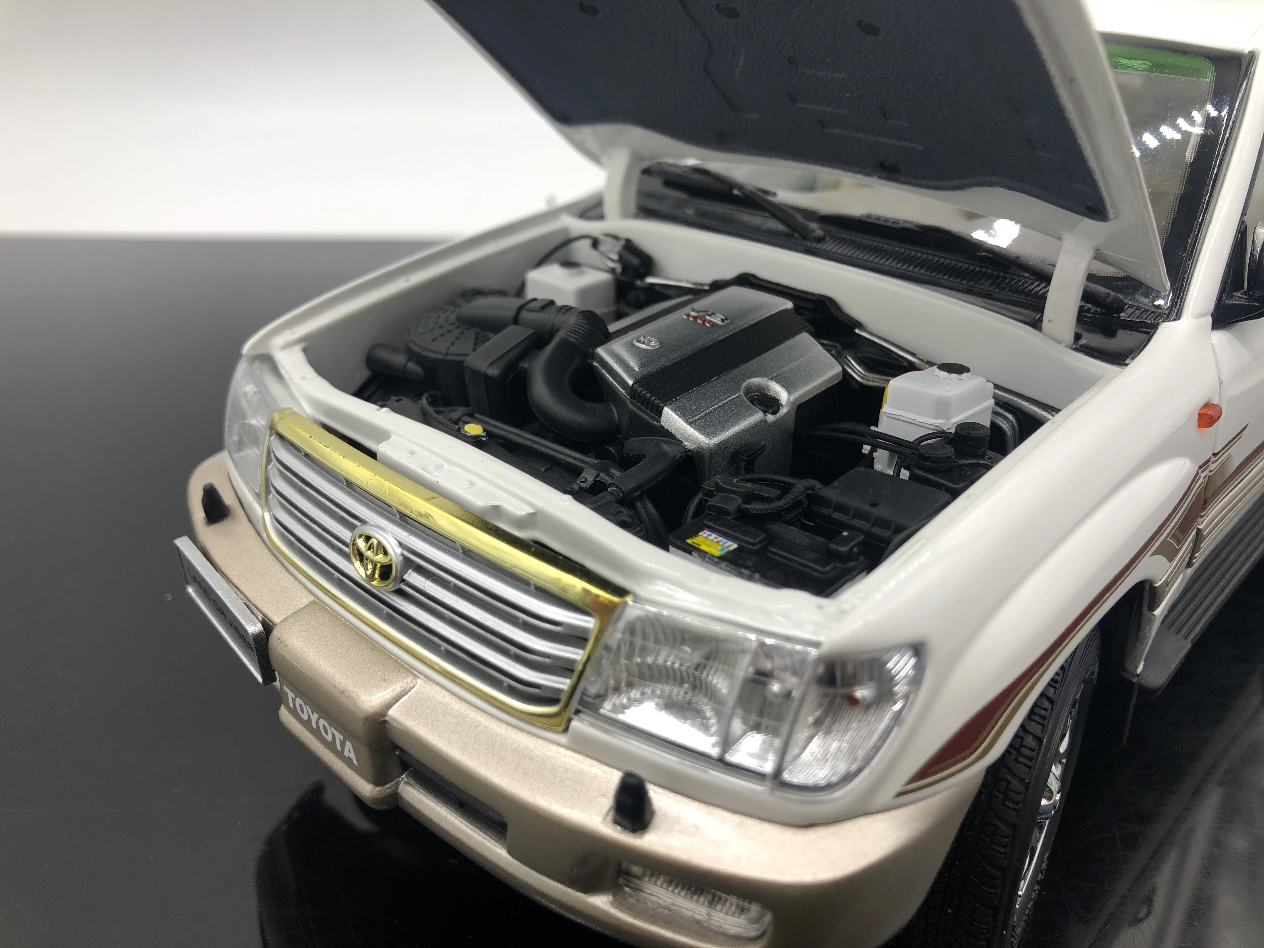  1:18 новая версия оригинальная фабричная модель land cruiser из сплава автомобиль подарок предметы