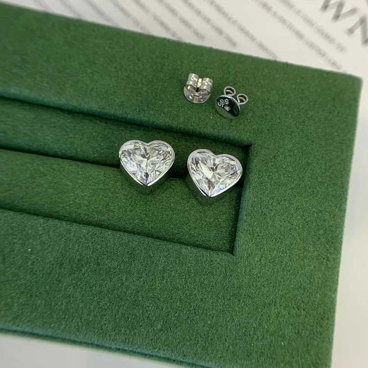 Ruyi Vintage Gold Heart Earrings White 3ctw Diamond Heart Earrings for Women Graduation Birthday Party Prom Jewelry Set