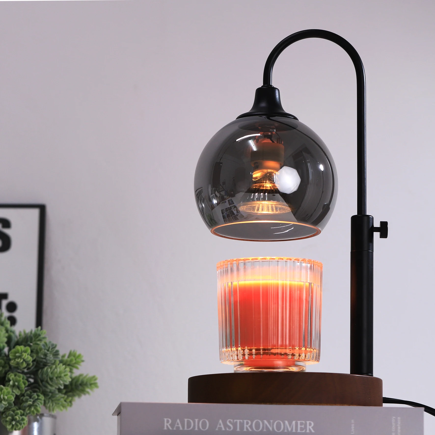 Wholesale Elegant and Creative Gift Dimmer Candle Lamp Adjustable Height 120V ON OFF Timer 2H 4H 8H Electric Candle Warmer Lamp