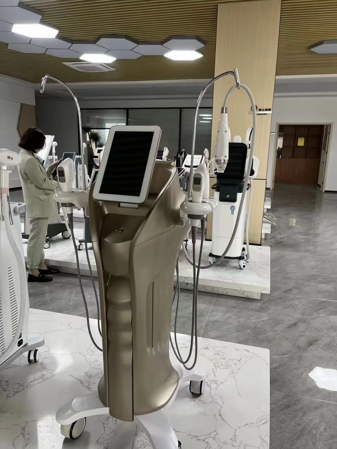 high quality MMFU Mirconeedling RF Skin rejuvenation Skin Tightening Face Lifting Wrinkles Removal Machine