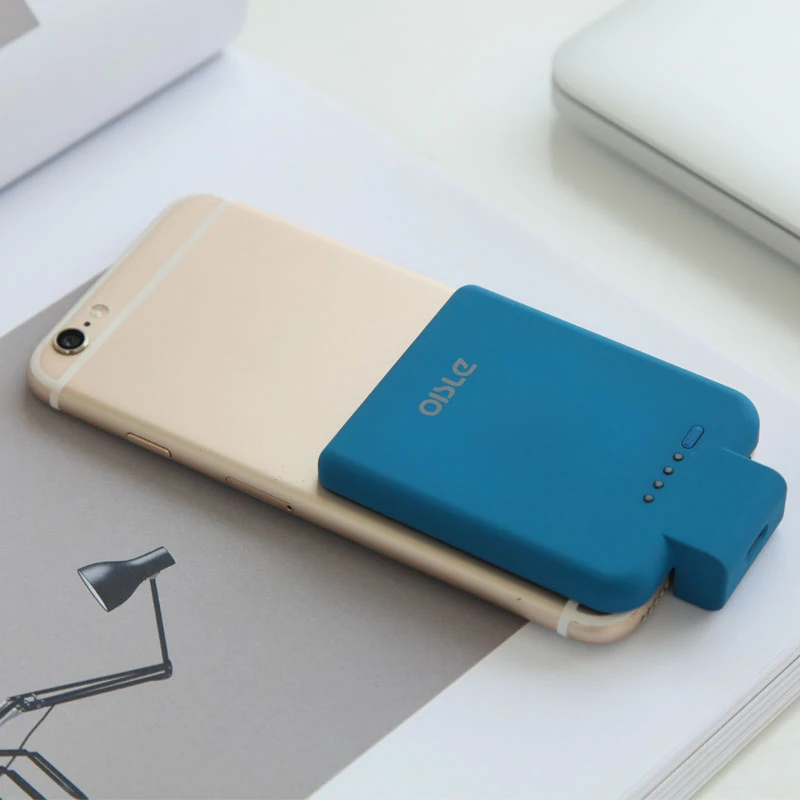 
OISLE Wireless Palm-Sized Power Bank Ultra Slim Battery Case for iPhone 