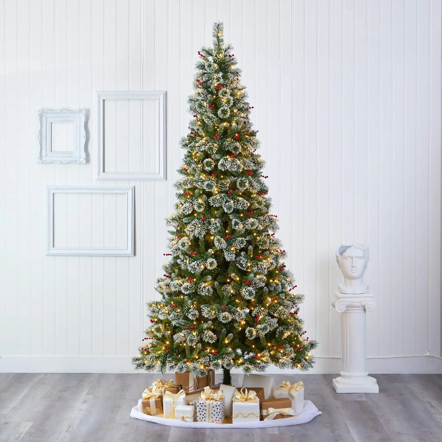 9ft. Hot Selling  Slim Frosted Swiss Pine Artificial Christmas Tree with 700 Clear LED Lights and Berries
