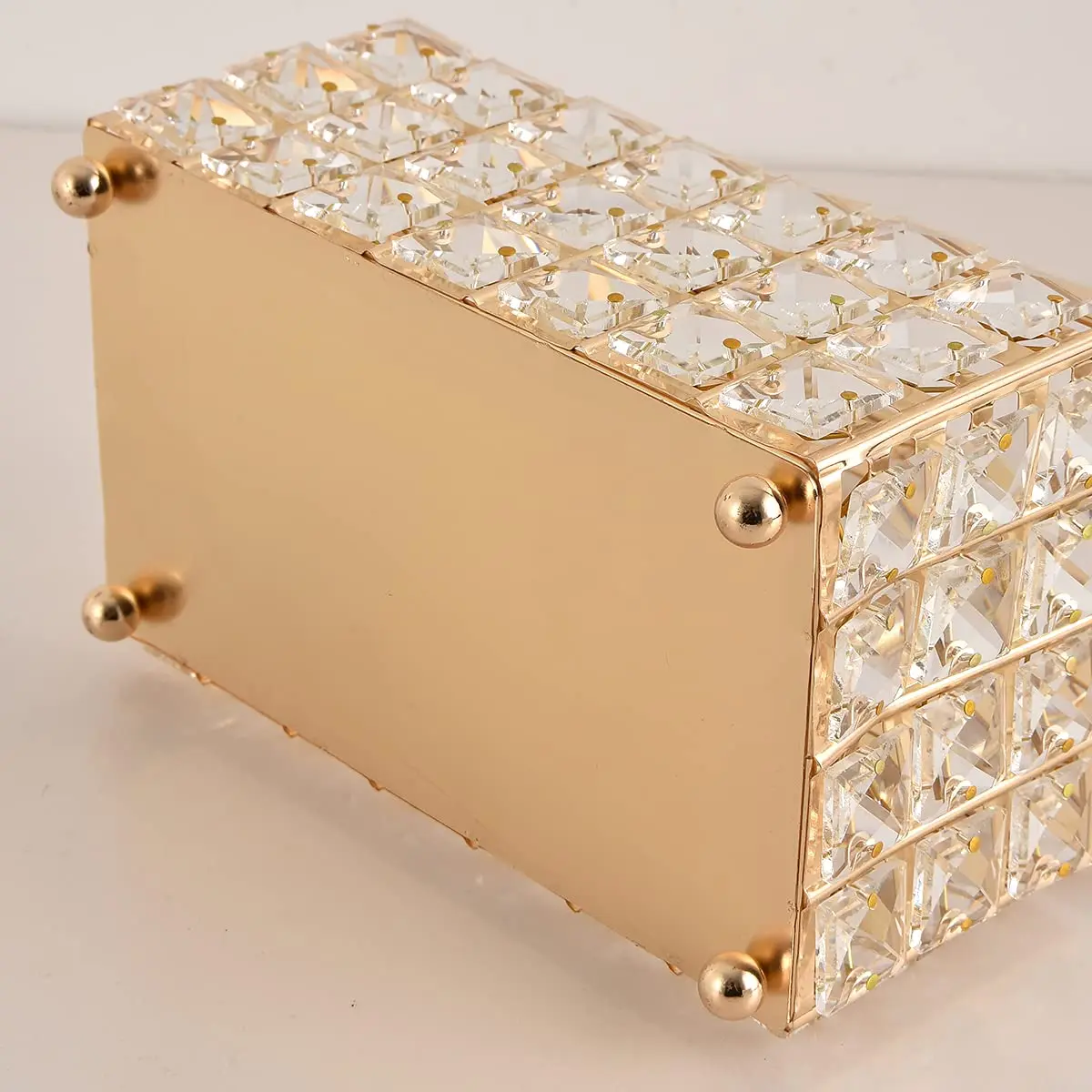 European-style home decoration tissue box creative light luxury crystal tissue box modern hotel 22 square beads tissue box