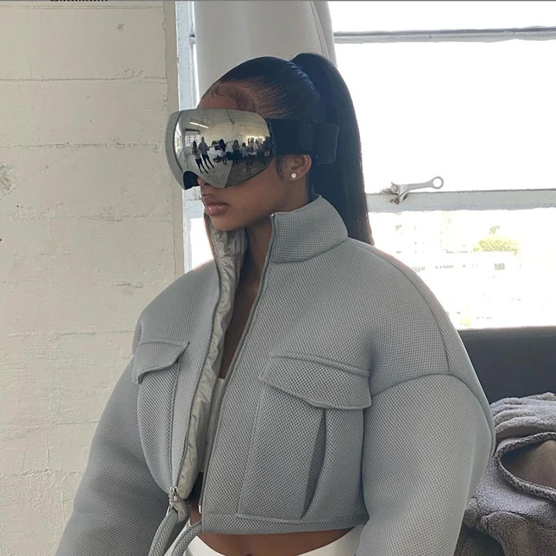 
Women 2020 New Fashion Crop Bomber Jacket Women Ladys Short Mesh Tops Mini Hollowed Out Torn Front Pockets Jean Jackets 