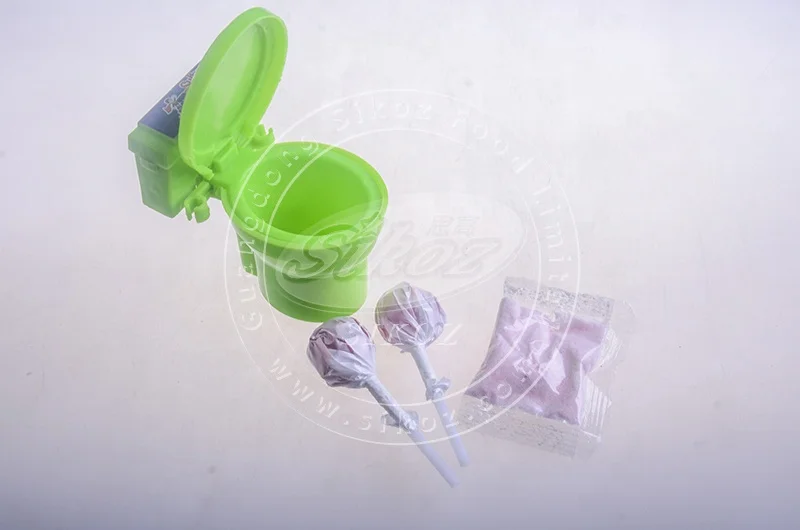 Potty toilet lollipop candy with sour powder candy toys