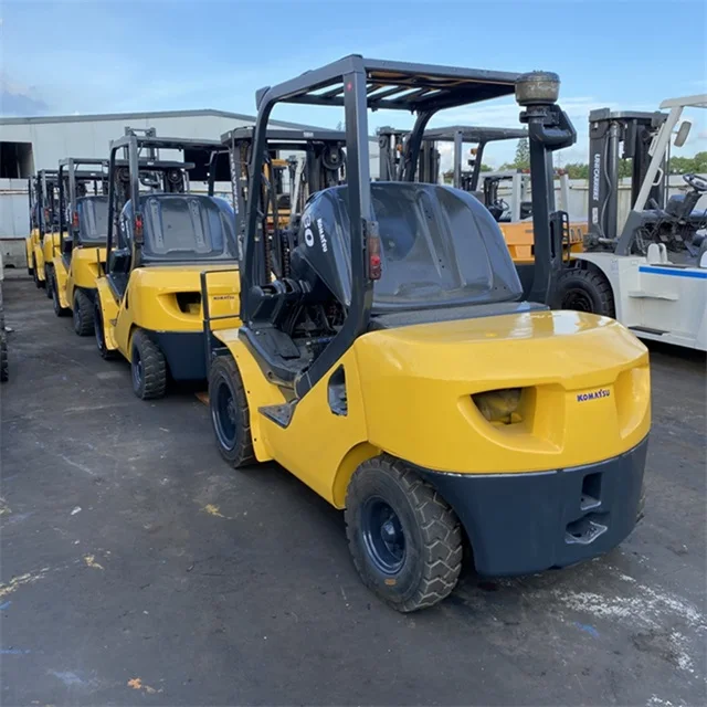 Оригинальный японский дизельный вилочный погрузчик komatsu FD30 3 тонны FD25 FD40 FD50 низкая цена