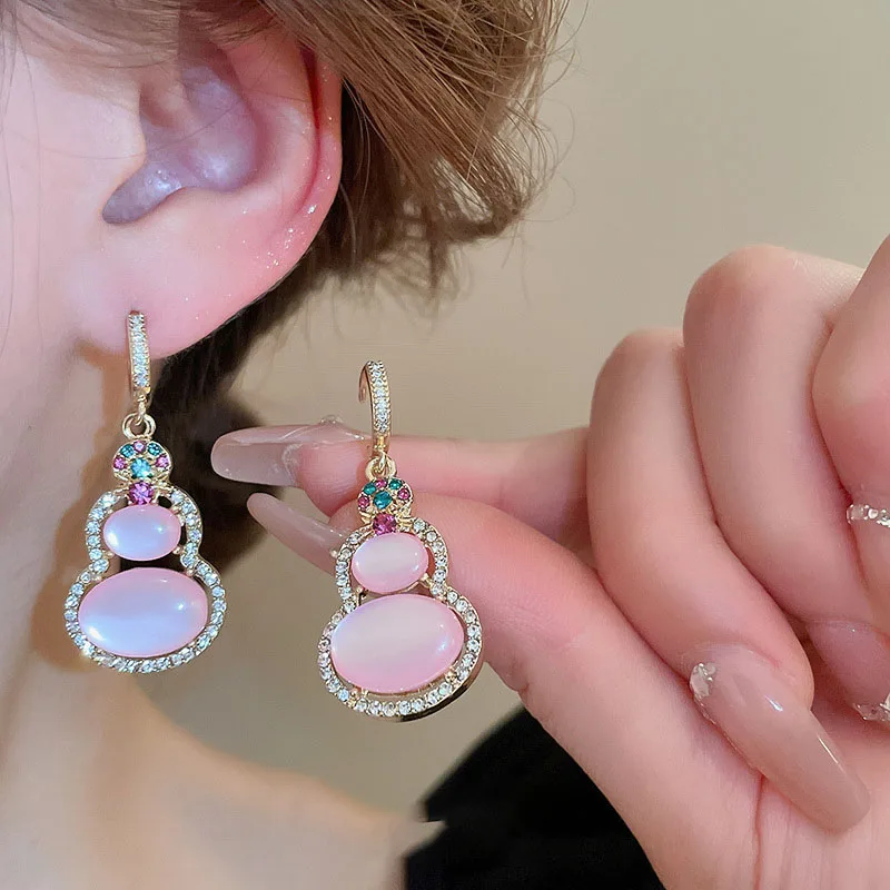 Chinese Style 18k Gold Plated Small Gourd Earrings Women Jewelry Shiny Crystal Pink Gourd Earrings