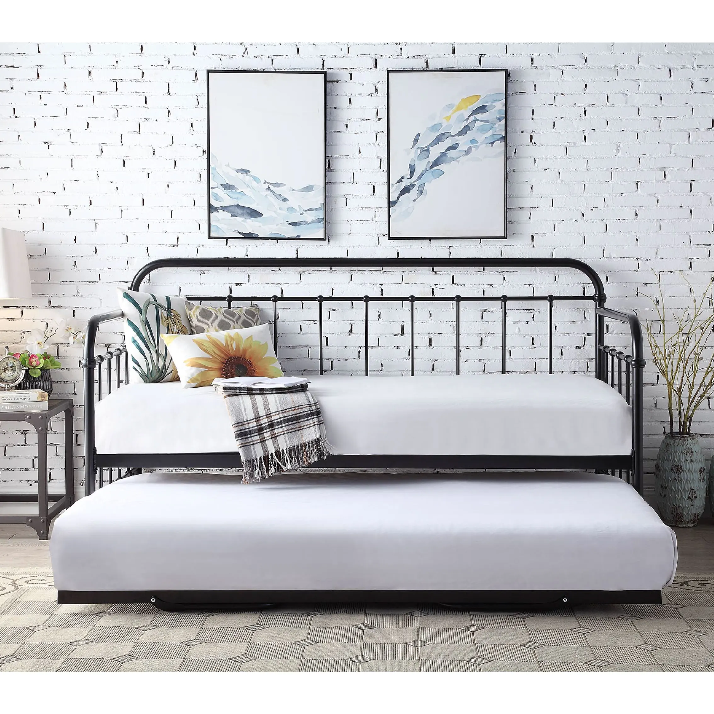 Good quality  Modern bedroom daybed simple design Black white Customized size Metal Couch Sofa bed Day bed with trundle
