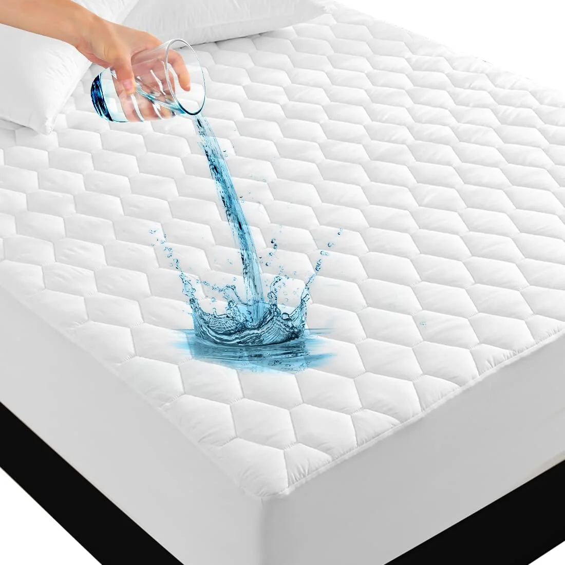Waterproof Mattress Pad, Breathable Quilted Fitted Mattress Protector with Deep Pocket Stretches up to 18 Inches