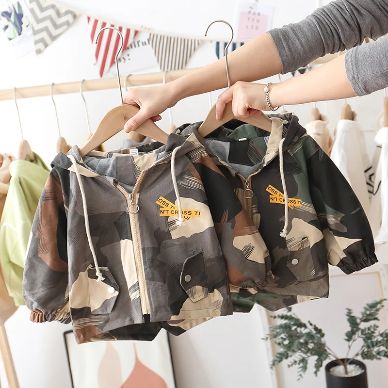 Весенне-осенние высококачественные куртки и пальто, детское пальто с длинным рукавом детская верхняя одежда; Камуфляжная куртка От 1 до 3 лет Одежда для маленьких мальчиков куртка с застежкой-молнией