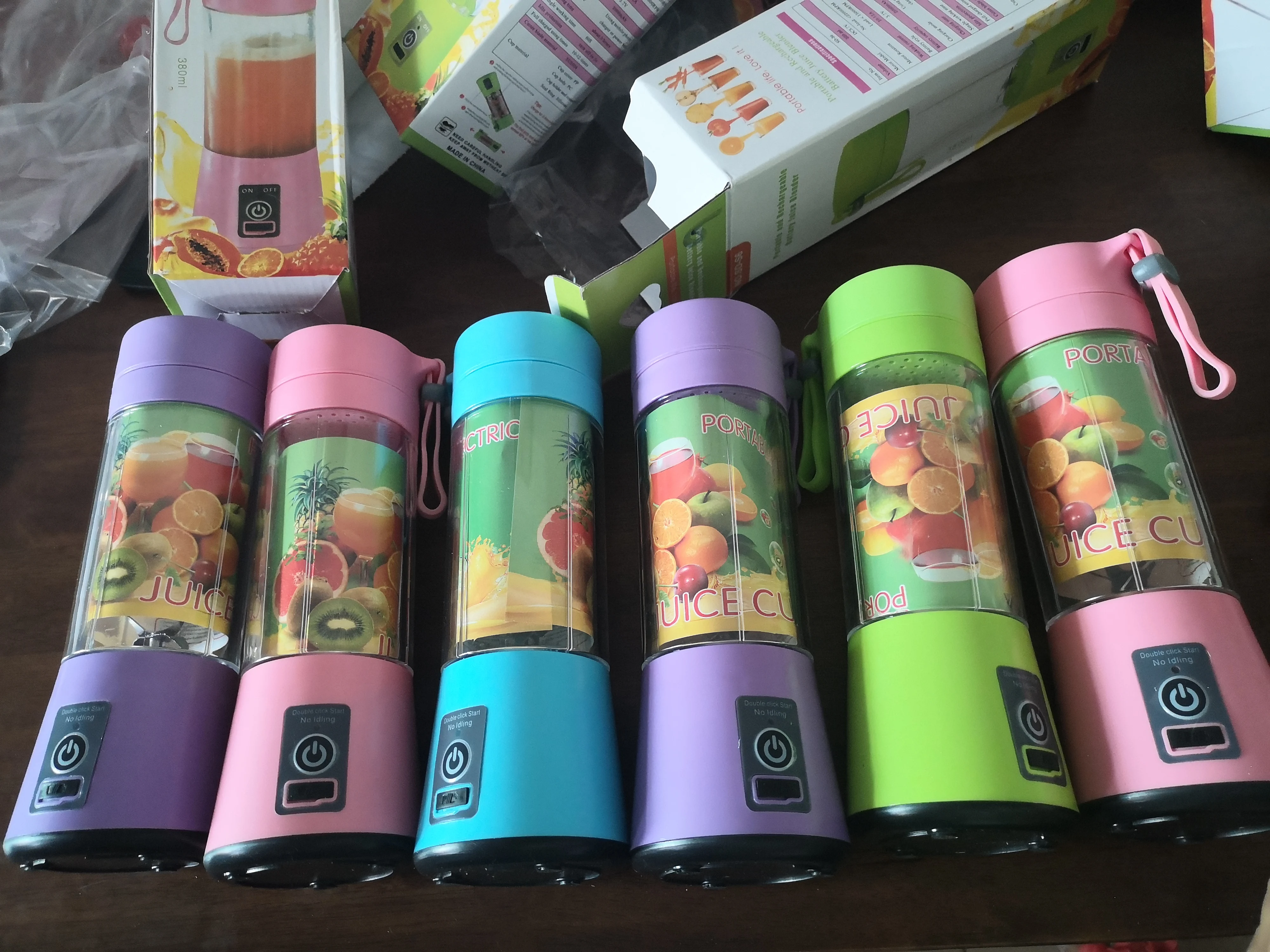 
380ml USB Rechargeable Blender Mixer Portable Mini Juicer joyshaker bottles Blender Household Juice joyshaker blender New Drop 