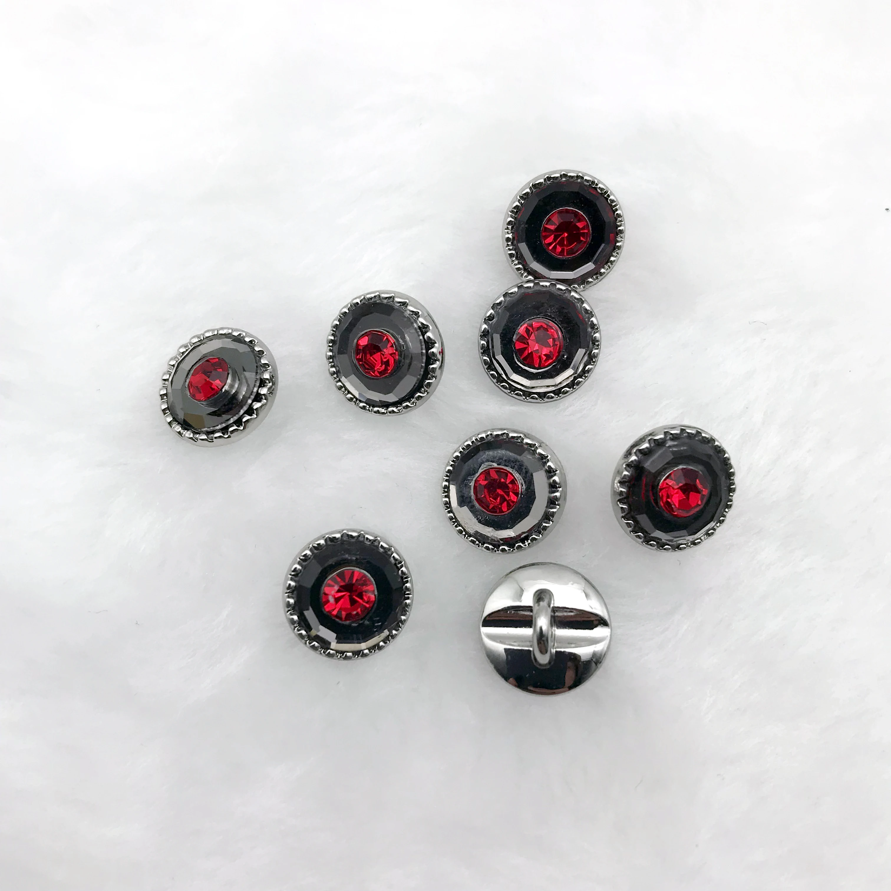10MM LATEST DESIGN BLACK RHINESTONE BUTTON RED CRYSTAL BUTTON FOR SWEATER