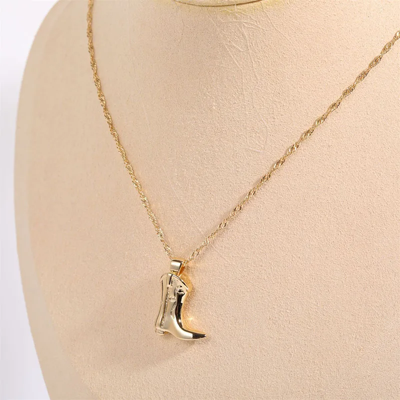 New Style Water-Wave Chain Necklace  Gold Plated Choker Necklace Cowboy Boot Necklace For Women