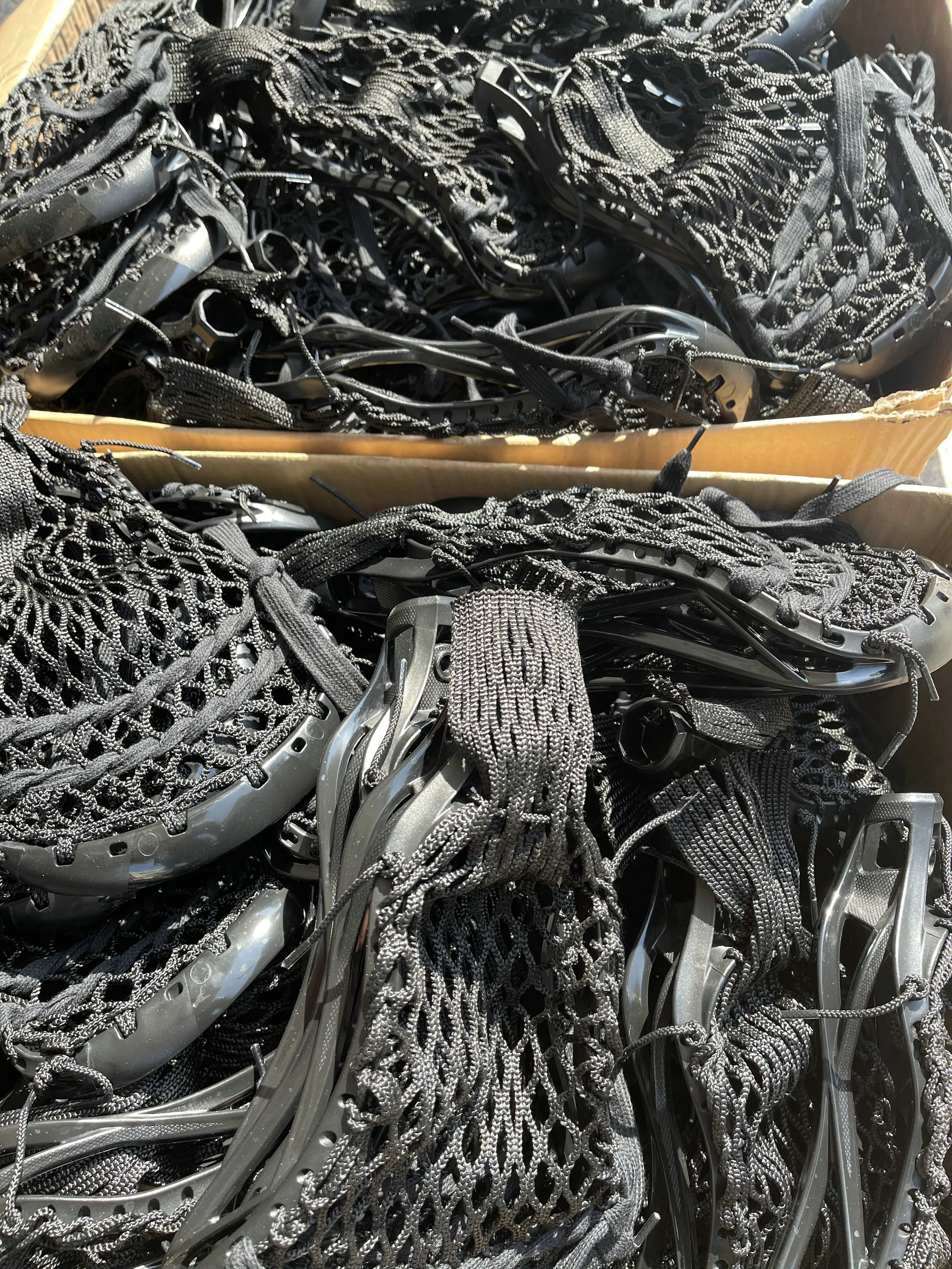 Factory customize profeesional lacrosse stick  custom lax stick(  aluminum shaft  PA66 lax head with mesh shoelaces strings )