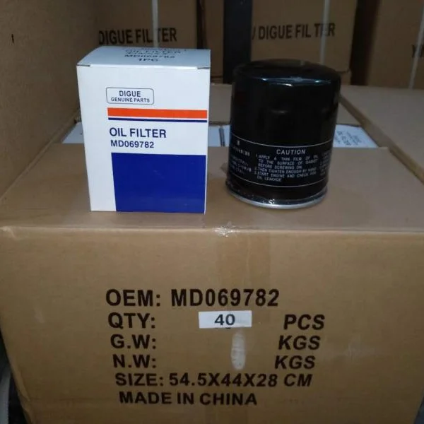 oil filter MD069782 Car Filter Black oil filter 26300-42000