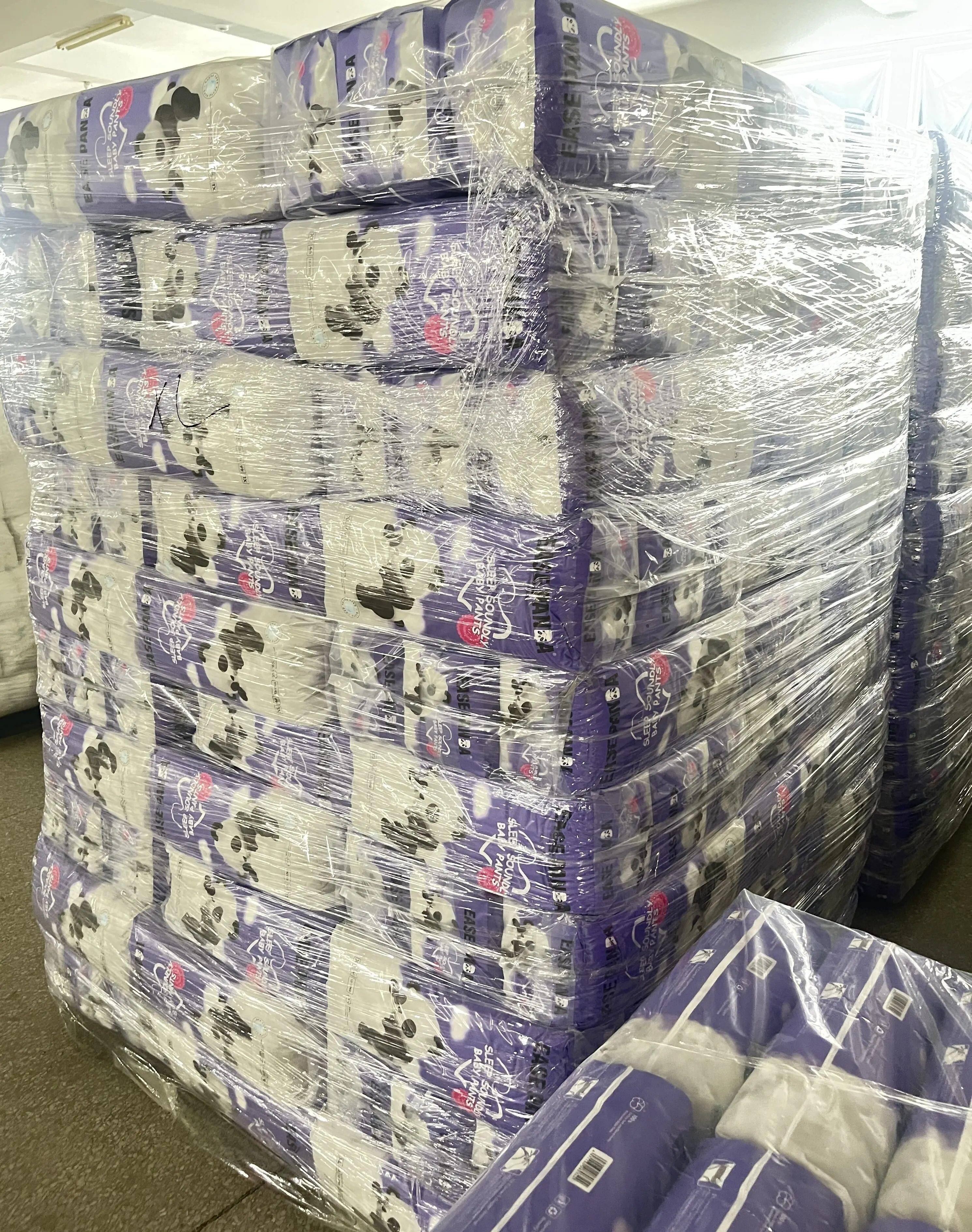 A grade couche bebe baby pull-up training pants with colored packing bags baby pants nappies factory cost free samples