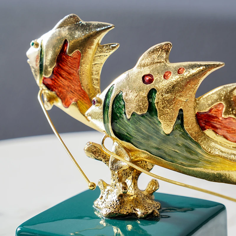 SANLOREN Green Base Fish Ornament Fashion design for office desktop decoration best for present gifts