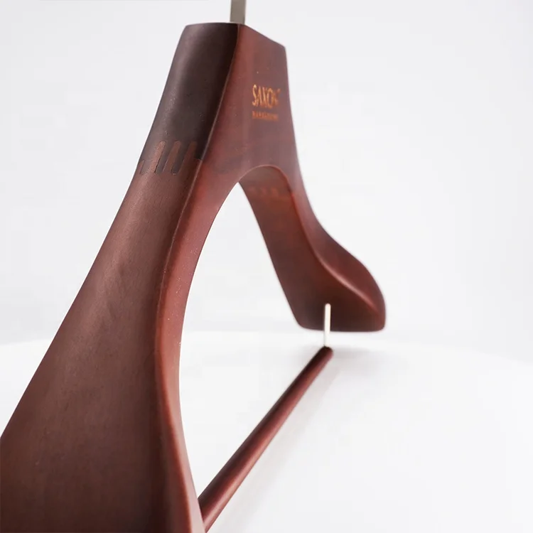 Оптовая продажа мулти модные стандартного размера деревянные вешалки для одежды