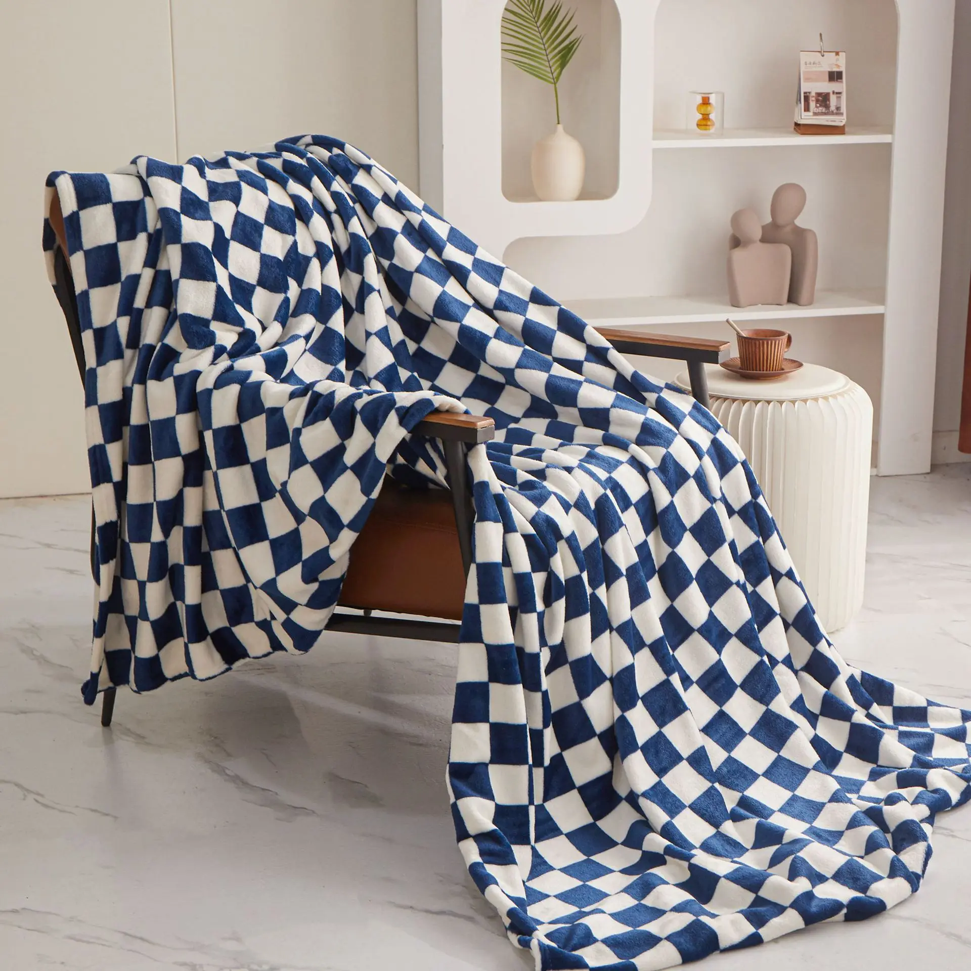Wholesale Super Soft High Quality Flannel Fleece Checkered Pattern Throw Blanket Plush Checkerboard Blankets For Home
