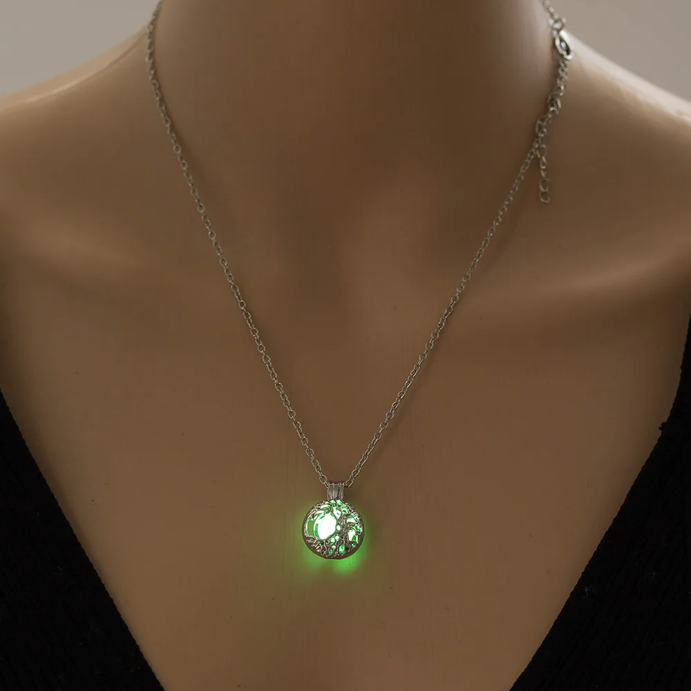 European And American Hot Night Light Tree of Life Charm Pendant  Glow In The Dark Galaxy Necklace Pendant