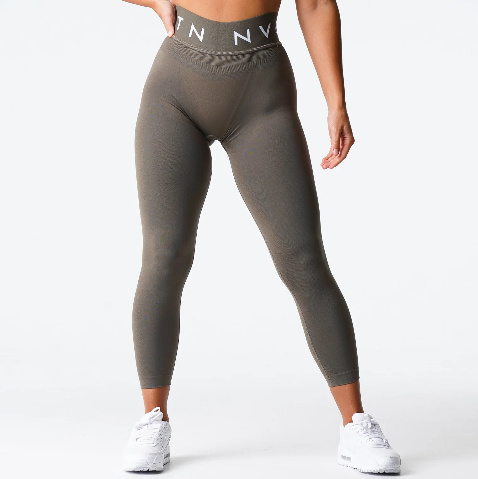 Yoga Apparel Gym Soft leggings for women NVGTN Supplier Olive Sport Seamless Leggings