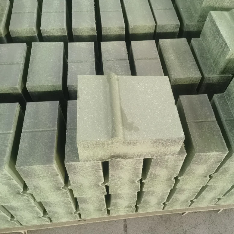 Manufacturer of refractory material refractory linings, motar and castable refractory brick for industrial furnace