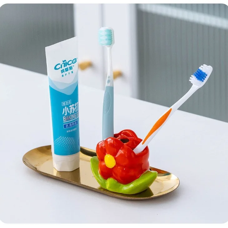 Porcelain flower porous toothbrush holder bathroom toothbrush holder makeup eyebrow pencil holder customized