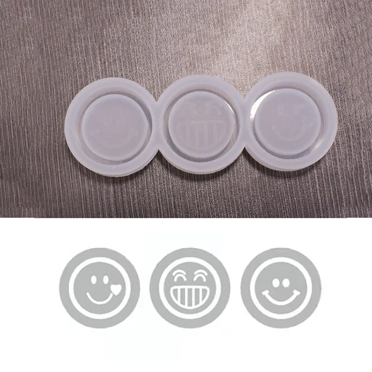 YS DIY Japanese Smiley Quicksand Keychain Ornament Mold Silicone Resin Pendant Jewelry Craft Multi-Crystal Handmade Plaster Tool